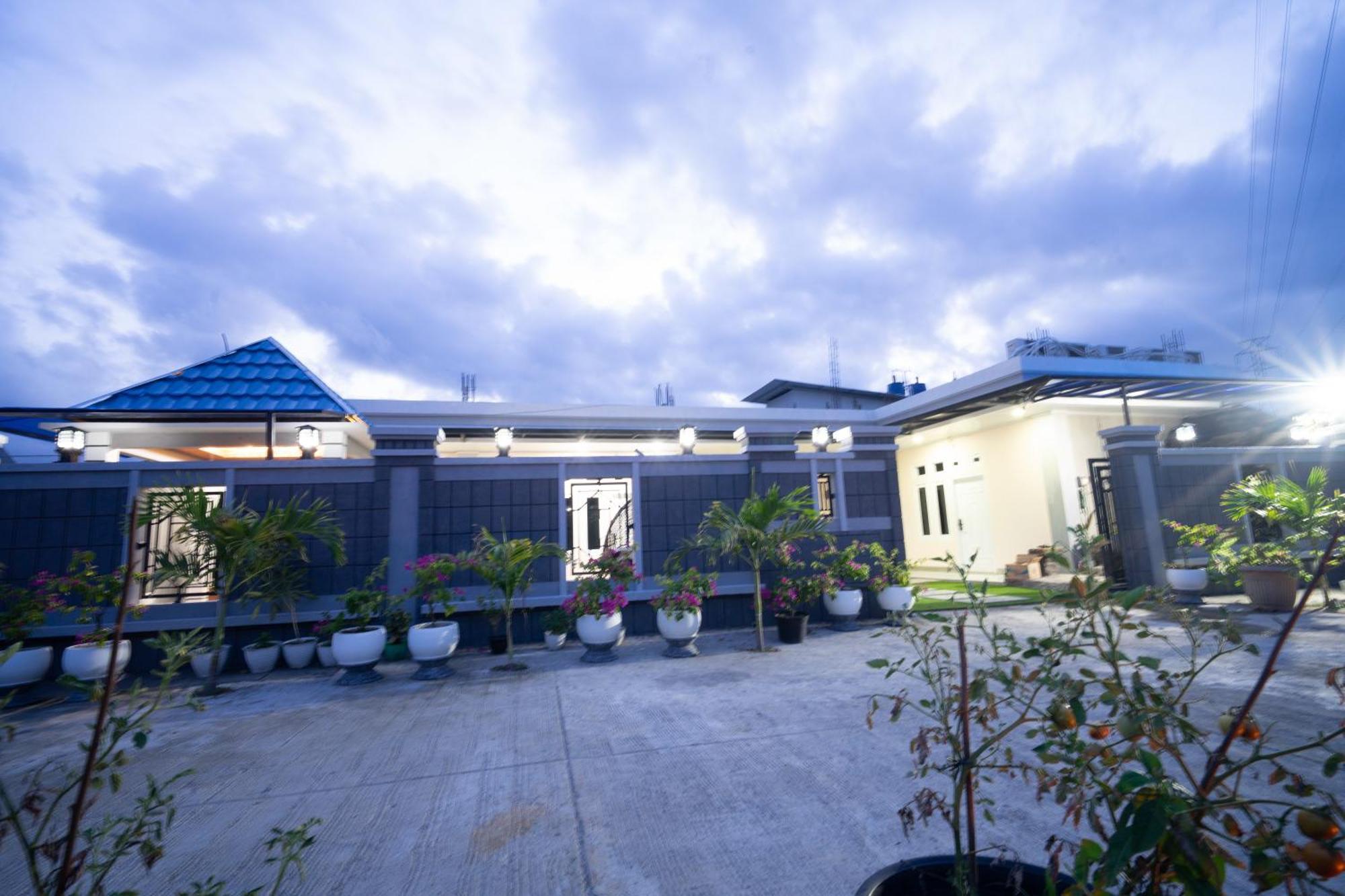 La Geiro Villa Labuan Bajo Exteriör bild