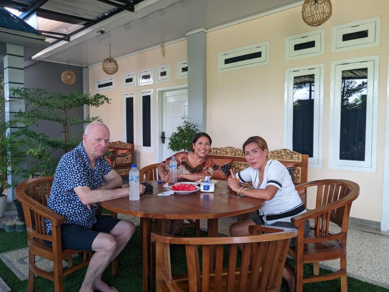 La Geiro Villa Labuan Bajo Exteriör bild