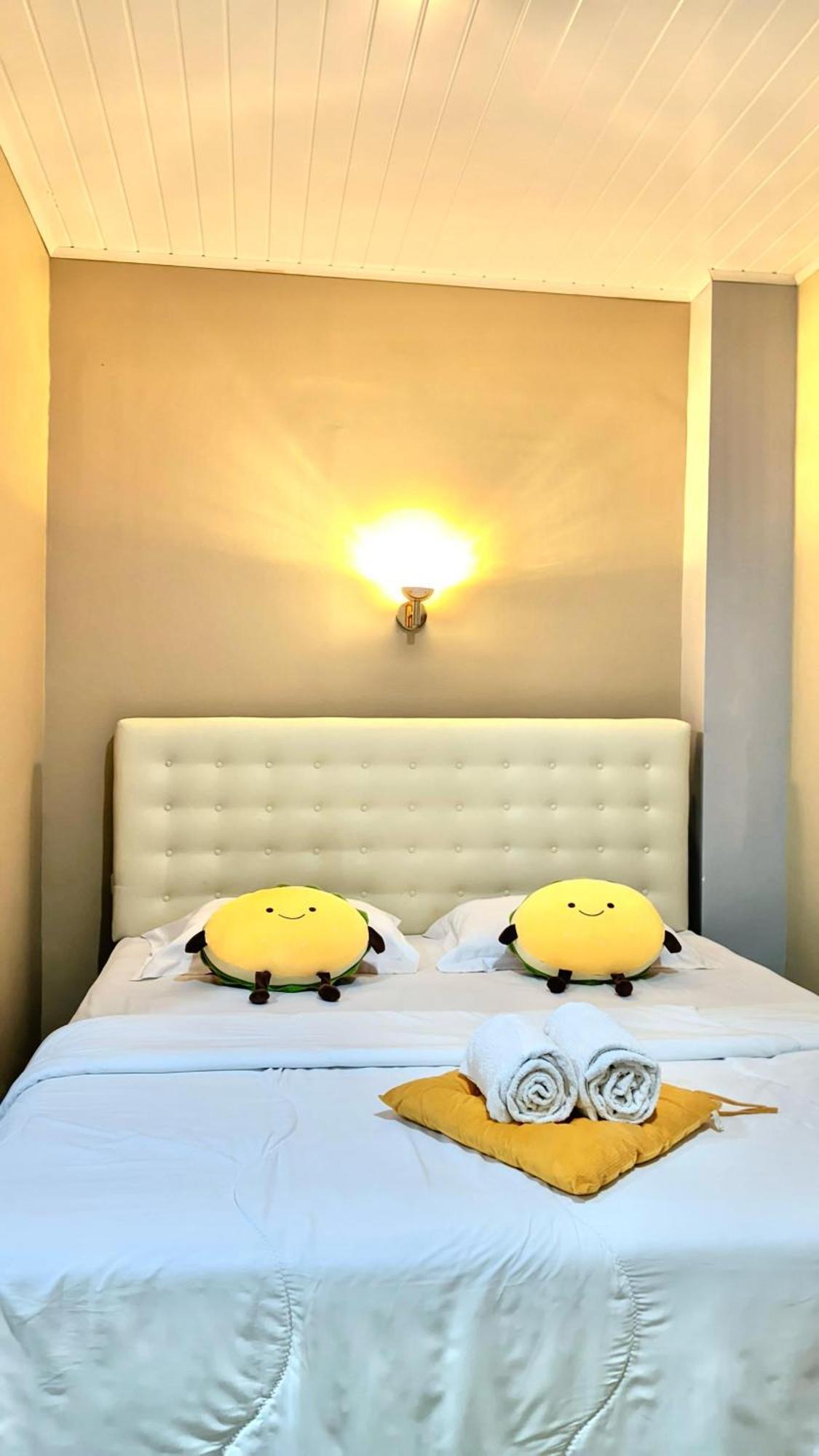 La Geiro Villa Labuan Bajo Exteriör bild