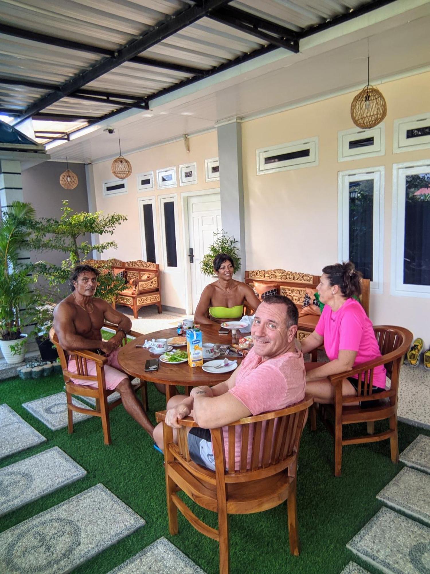 La Geiro Villa Labuan Bajo Exteriör bild
