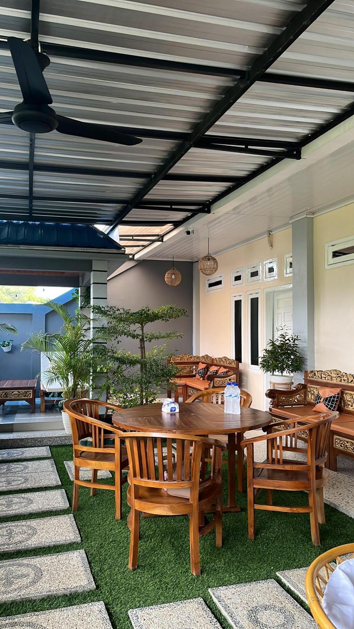 La Geiro Villa Labuan Bajo Exteriör bild