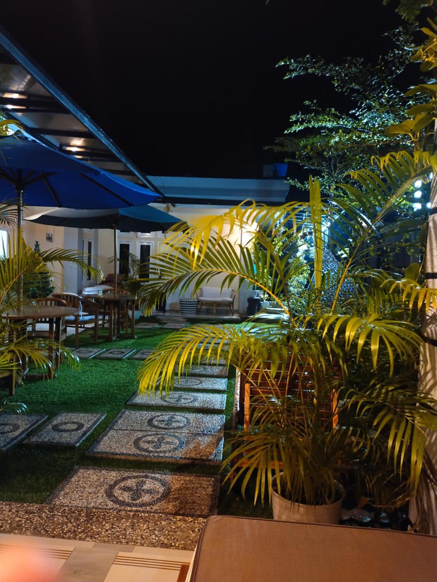 La Geiro Villa Labuan Bajo Exteriör bild